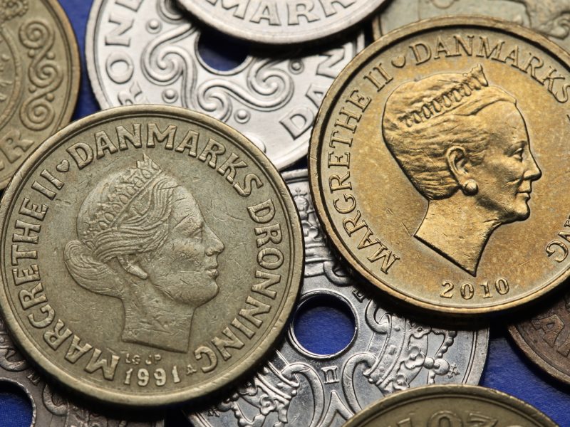 Hvad er danske mønter lavet af? Få svar her.